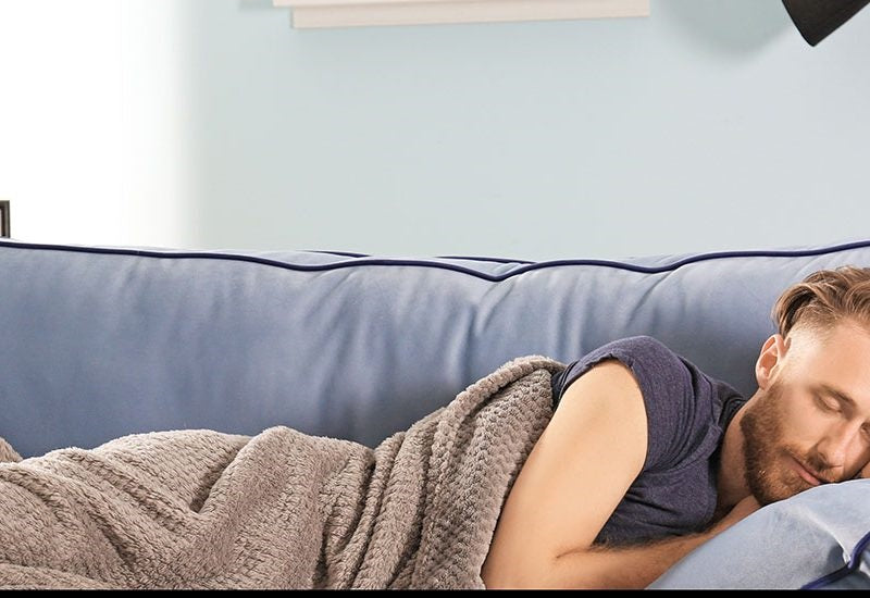 כואב לכם הגב ויש לכם חורים בשיניים? תבדקו איפה נרדמתם בלילה.