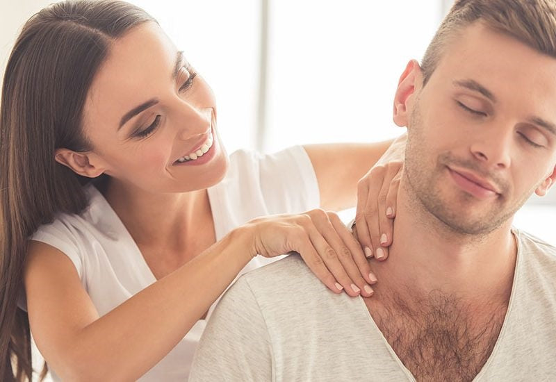 כך תעניקו לעצמכם מסאז' מושלם מבלי לצאת מהבית